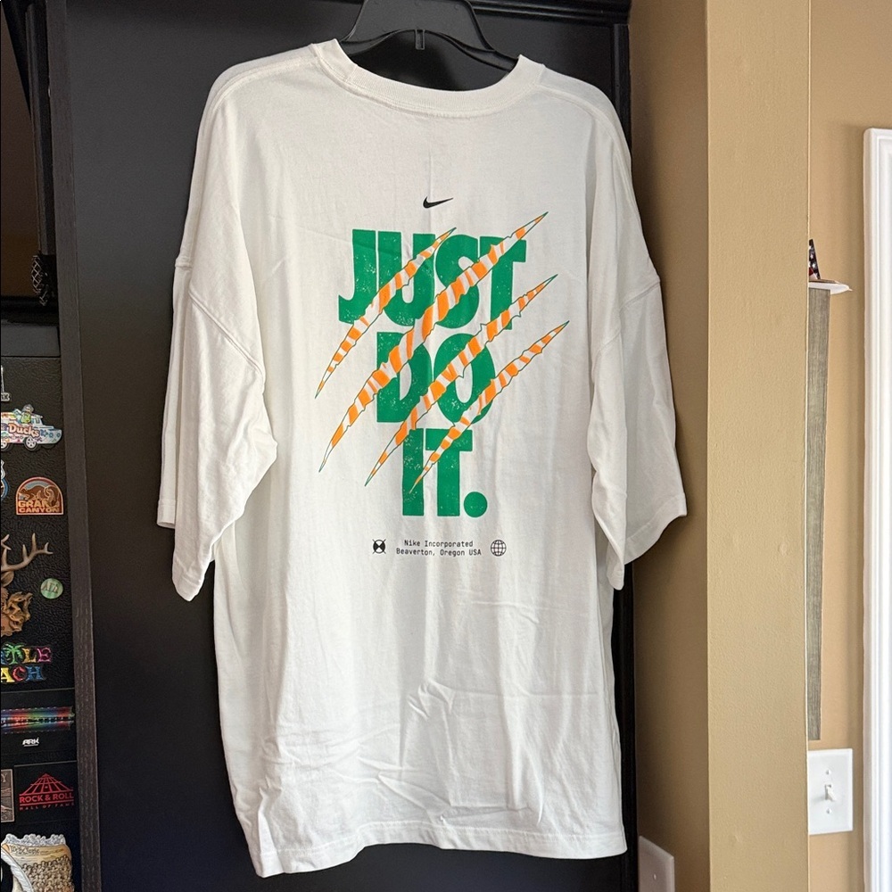 NWOT Nike oversized White Tee with Green and Orange 'Just Do It.' Graphic Xl